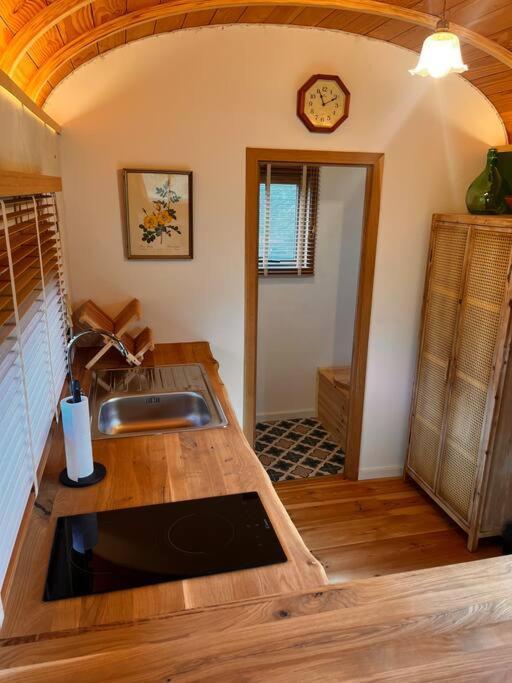 Roulotte En Bois Confort Chalet Rochefort