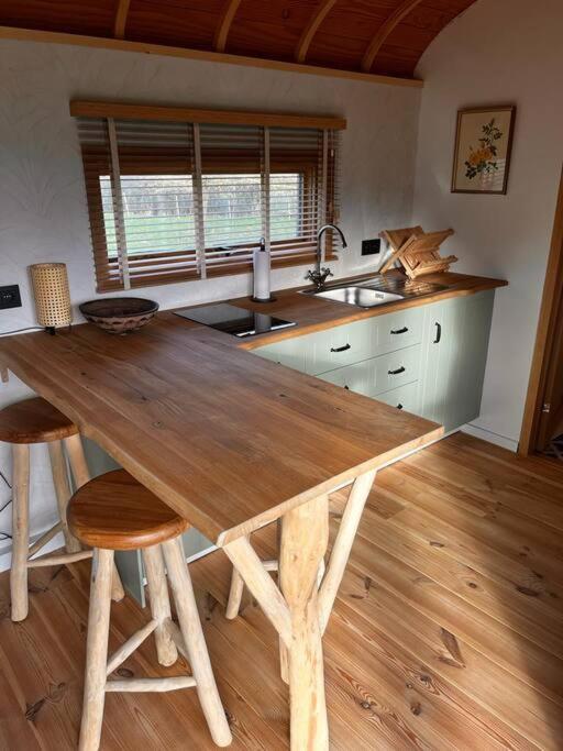 Roulotte En Bois Confort